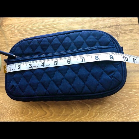 🆕 Vera Bradley Insulated Toiletry Bag - Picture 3 of 9